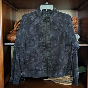 Mono B Lightweight Jacket Size Medium